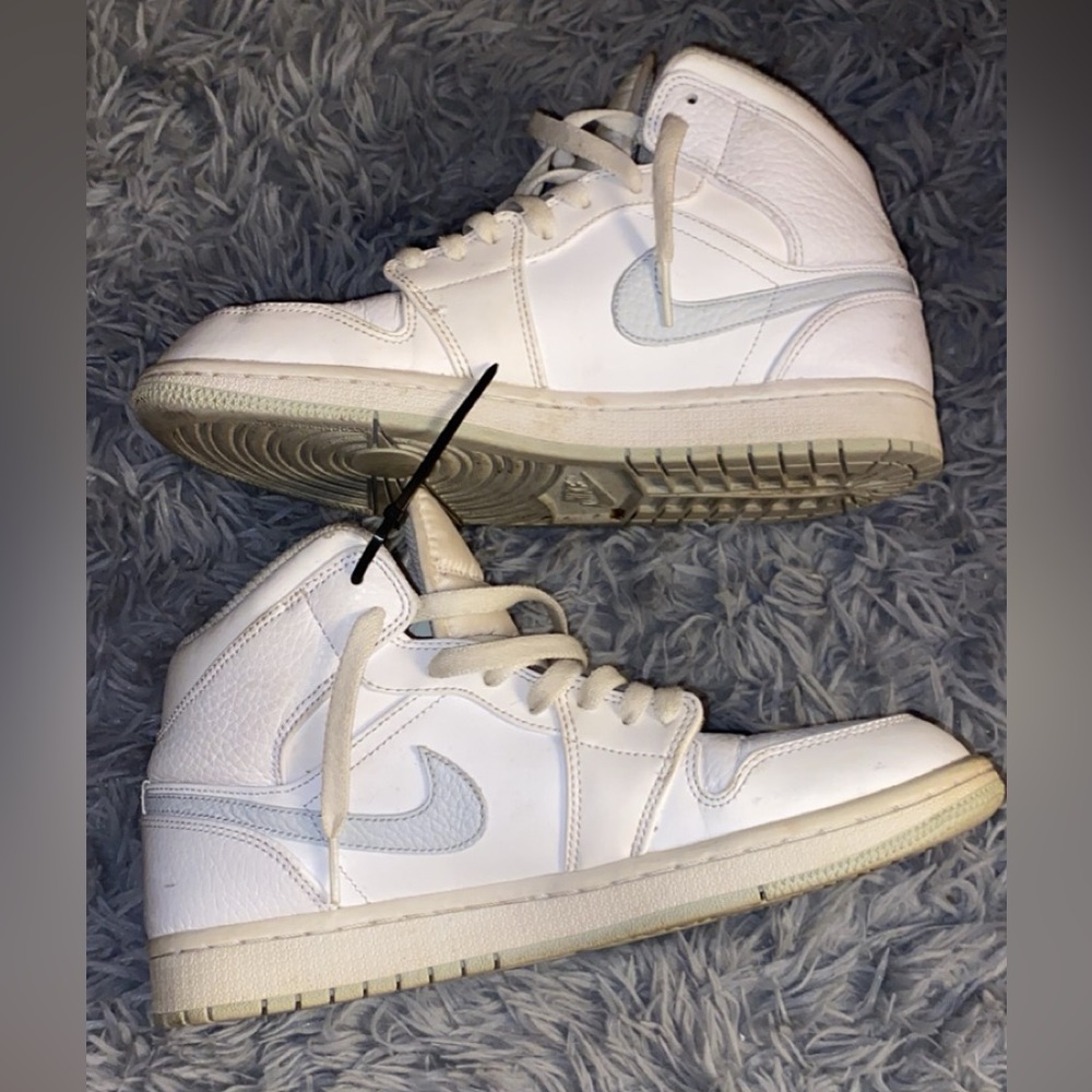WHITE AIR JORDANS